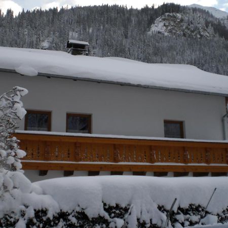 Haus Praxmarer Apartamento Kaunertal Exterior foto